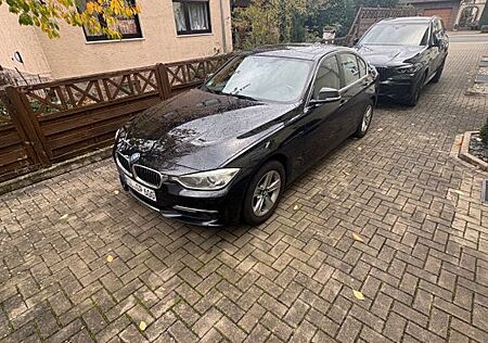 BMW 320d -