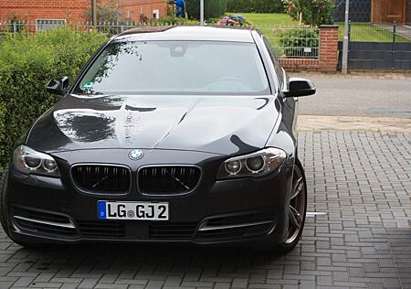 BMW 530d Touring A Luxury Line Luxury Line