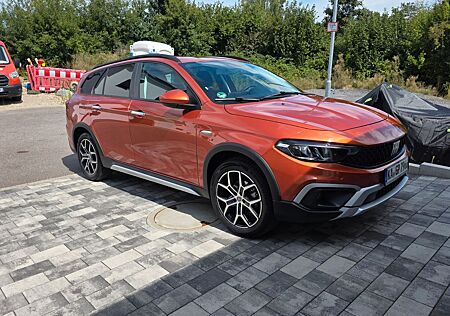 Fiat Tipo HYBRID 1.5 GSE CROSS DCT CROSS