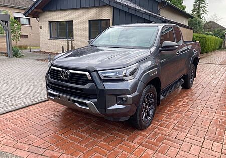 Toyota Hilux INVINCIBLE 2,8D-4D,Extra Cab Automatik