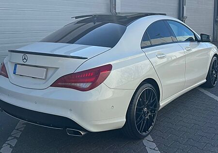 Mercedes-Benz CLA 180 - Top-Zustand & scheckheftgepflegt