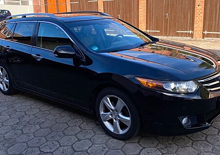 Honda Accord AccordKombi2.0/Execu/AUT/LEDE/MEM/NAVI/KAM/XEN/S