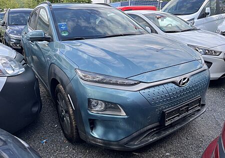 Hyundai Kona Style ACC R.Cam Voll-LED Navi PDC SHZ DAB+