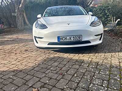 Tesla Model 3 Allradantrieb mit Dualmotor Long Ran...
