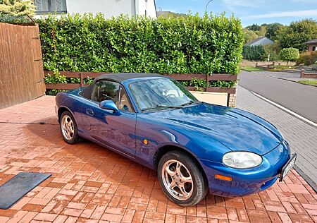 Mazda MX-5 1.9i 16V 10th Anniversary