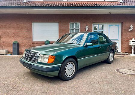 Mercedes-Benz 300 D Automatik mit H-Kennzeichen Tüv Neu