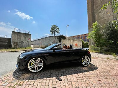 Audi TT Roadster 3.2 quattro -