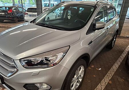 Ford Kuga 1,5 EcoBoost Titanium Titanium