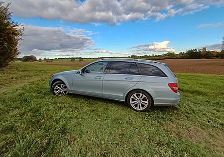 Mercedes-Benz C 180 T AVANTGARDE AVANTGARDE