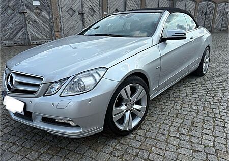 Mercedes-Benz E 250 volles Scheckheft*Comfort-Paket*Xenon