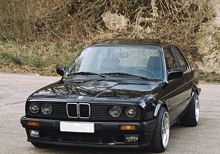 BMW 318is E30 mit M50B25 Motor