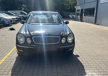 Mercedes-Benz E 280 AVANTGARDE