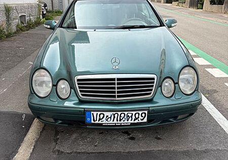 Mercedes-Benz CLK 320
