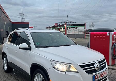 VW Tiguan Volkswagen Sport & Style