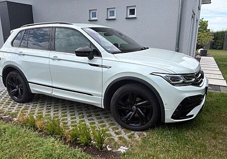 VW Tiguan Volkswagen 2.0 TDI SCR DSG R-Line Black Style