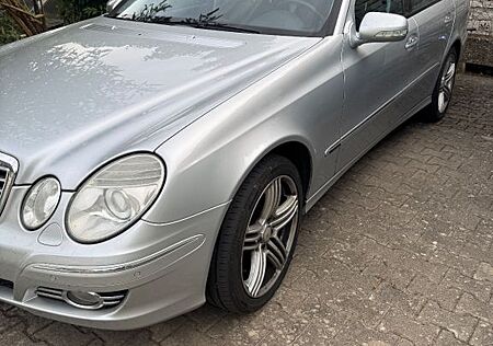 Mercedes-Benz E 320 CDI 4MATIC T AVANTGARDE Avantgarde