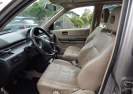 Nissan X-Trail 2,2 Di Comfort Comfort