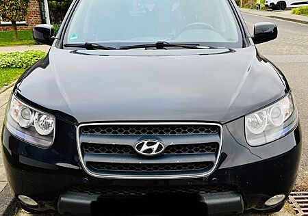 Hyundai Santa Fe gebraucht kaufen Hyundai Santa Fe 2.2 CRDi GLS *viele neuteile*