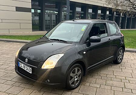 Suzuki Swift Lim. Club