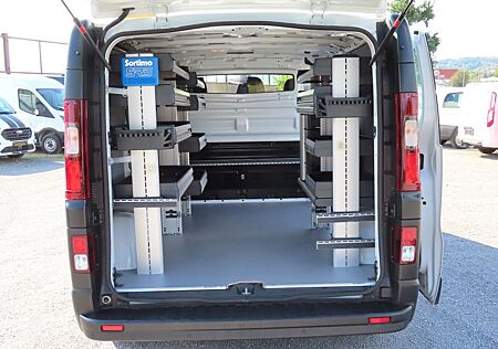 Renault Trafic L1 Fenster Navi LED Kamera Sortimo-Regale