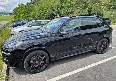 Porsche Cayenne S Diesel Platinum Edition Platinum