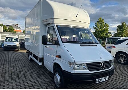 Mercedes-Benz Sprinter W904 410D Kofferwagen Zwillingsreifen