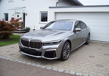 BMW M760Li xDrive Individual/B&W/Pano/V-Max 305/I.Hd