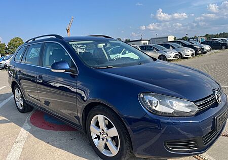 VW Golf Volkswagen VIVariantBlueMotion/Xenon/PDC/Navi/Tüv12/26