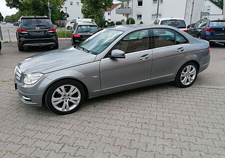 Mercedes-Benz C 180 Avantgarde Xenon Sitzheizung Klimaautomat
