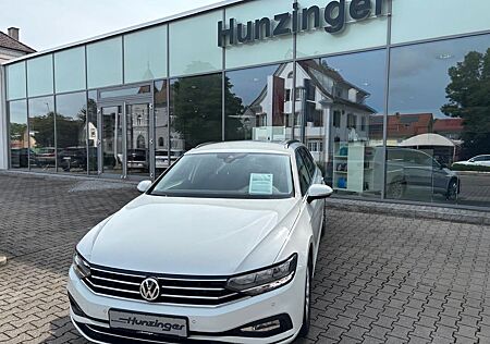 VW Passat Variant Volkswagen Business 1.5 TSI DSG NAVI AHK