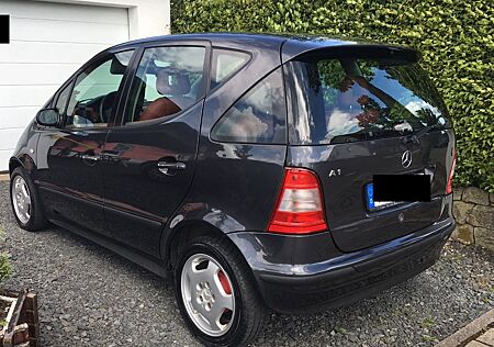 Mercedes-Benz A 160 ELEGANCE Elegance