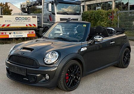 Mini John Cooper Works Cabrio 239 PS