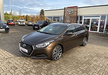 Hyundai i40 Kombi blue 1.7 CRDi DCT Premium