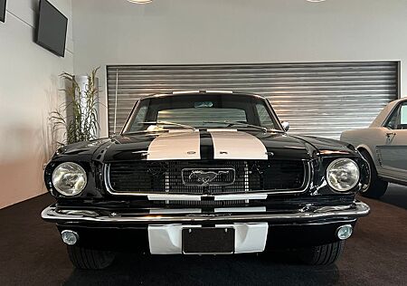 Ford Mustang V8 4,7 Liter Schmuckstück