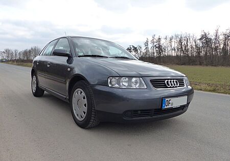 Audi A3 1.6*SHZ*Klimaautomatik*TÜV 10/26*...