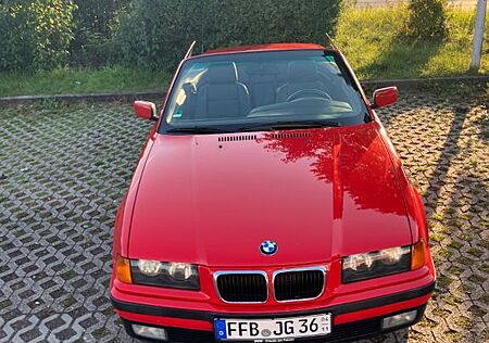 BMW 318i Cabrio e36