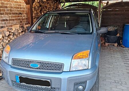 Ford Fusion 1,6 16V