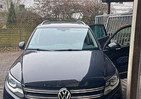 VW Tiguan Volkswagen 2.0 TDI BlueMotion Technology LIFE LI...