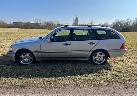 Mercedes-Benz C 220 W202 C220 CDI Elegance orig 111 Tkm XENON TÜV Ne