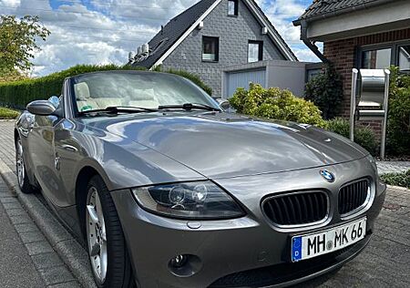 BMW Z4 2.2i Guter Zustand