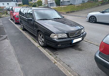 Volvo V70 2.5T 193ps viele Neuteile