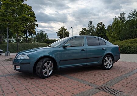 Skoda Octavia 2.0 FSI Ambiente