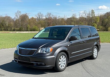 Chrysler Grand Voyager Town Country LPG DVD Vollleder 4xSitzheizung