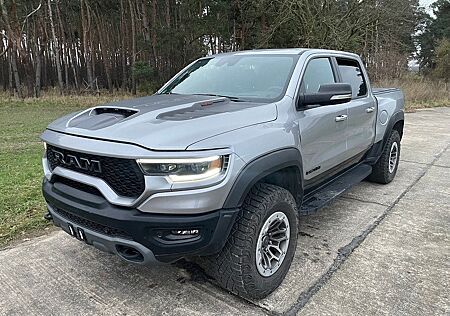 Dodge RAM TRX 6.2l Supercharged Hemi V8