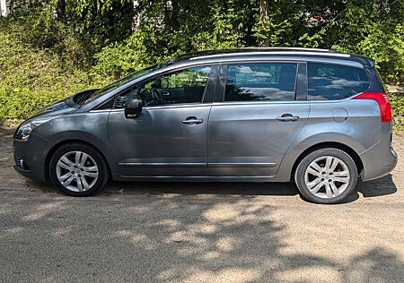 Peugeot 5008 2.0 Active HDi FAP 150 Active