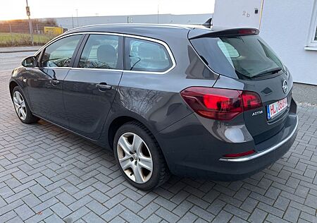 Opel Astra J Sports Toure.1 Hand.Kamera +navi