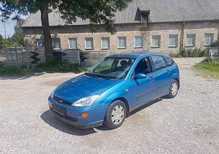 Ford Focus 1.4 , TÜV NEU !!