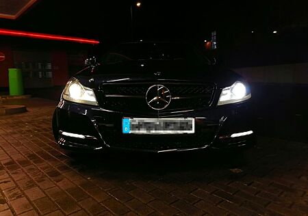 Mercedes-Benz C 350 , 306PS , Sitzbelüftung, Standheizung, Pano