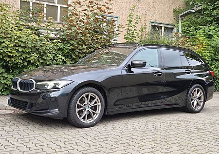 BMW 318 d, Led,Wide,Profi,Pano,Cam,Driving Assistant