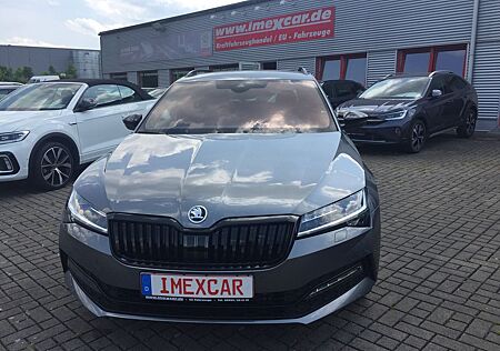 Skoda Superb 2.0 TDI DSG Sportline + Kamera + AHK + N